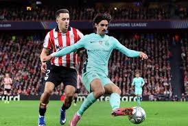 海纳：没注意到针对赫内斯的横幅；拜仁的章程比50+1严格