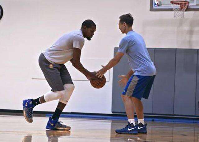 年轻梯队升 年轻梯队升