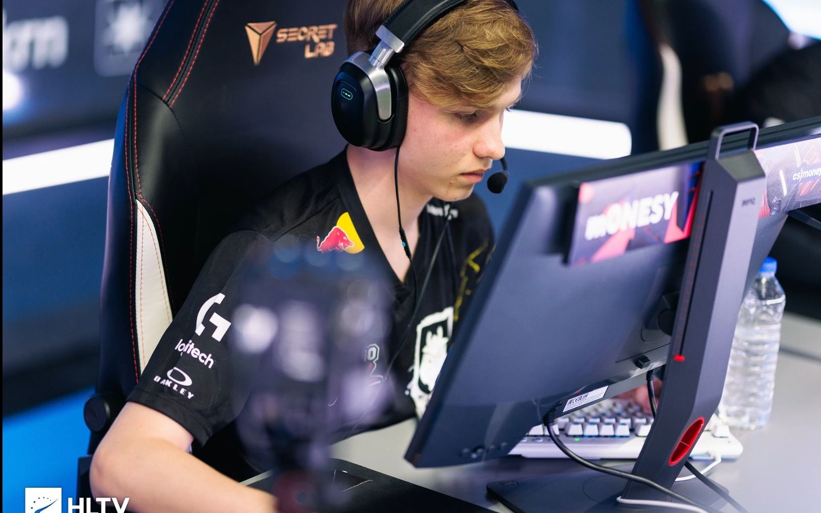 而如今年轻 而如今年轻